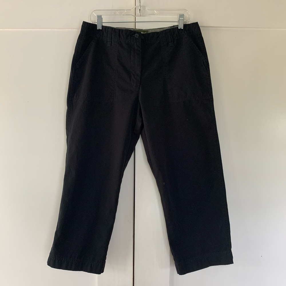 Black Cropped Casual Pants - Crisp & Clean